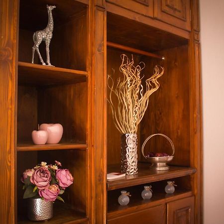 9 Stylish Suite In Unirii Square ทิมิชัวรา ภายนอก รูปภาพ