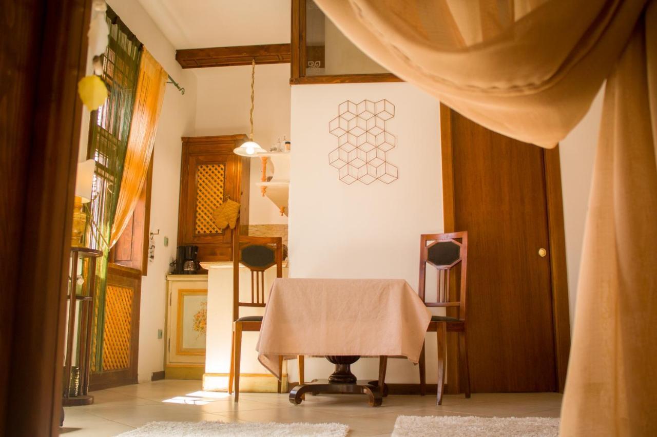 9 Stylish Suite In Unirii Square ทิมิชัวรา ภายนอก รูปภาพ