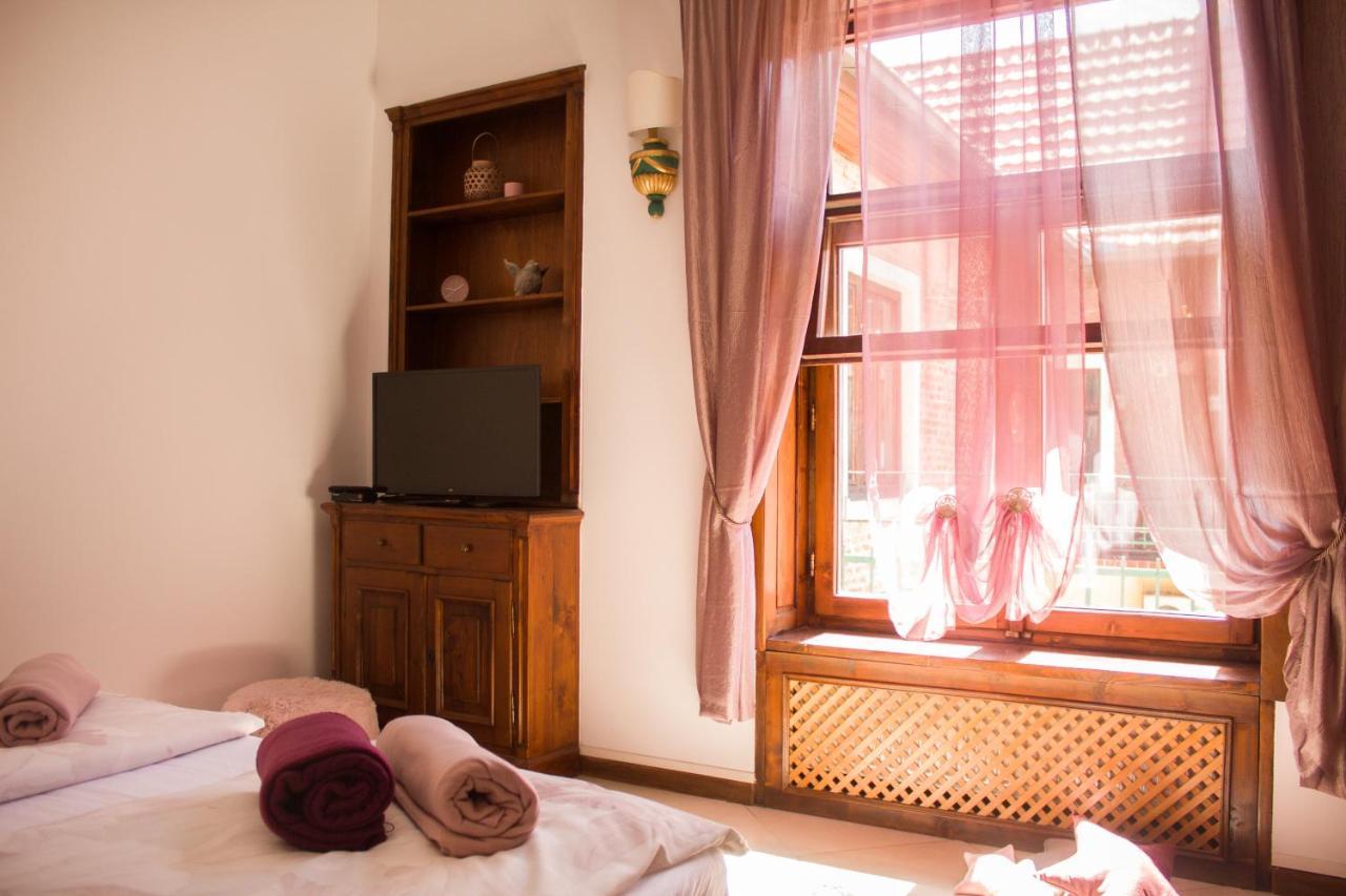 9 Stylish Suite In Unirii Square ทิมิชัวรา ภายนอก รูปภาพ